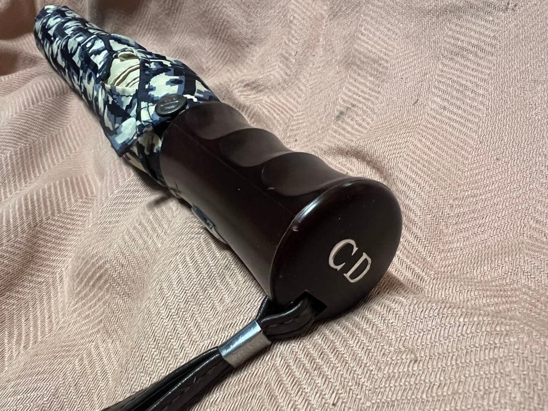 Christian Diorロゴ柄 トロッター 折り畳み傘収納ケース付