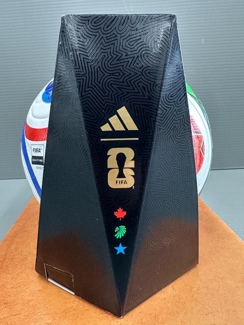 【新品】adidas　サッカーボール　トリオンダプロ　5号球　ADF520