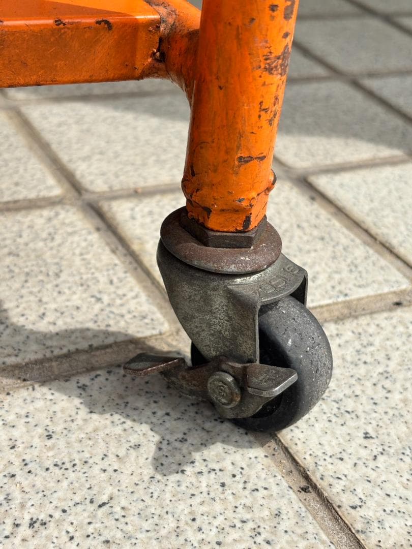 Vintage 80s Industrial Display Rack 引取限定