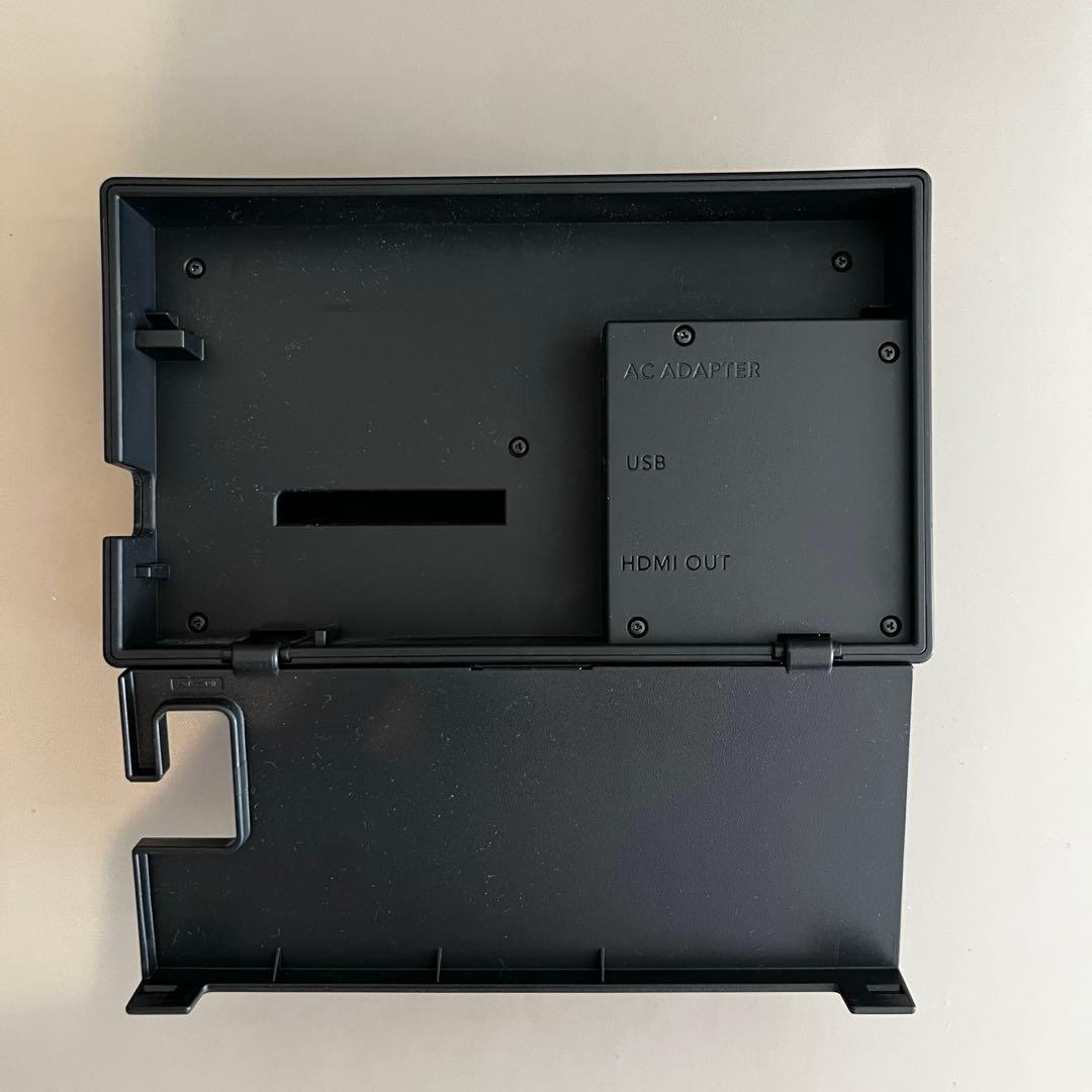 Nintendo Switch バッテリー強化版　純正ケース付き