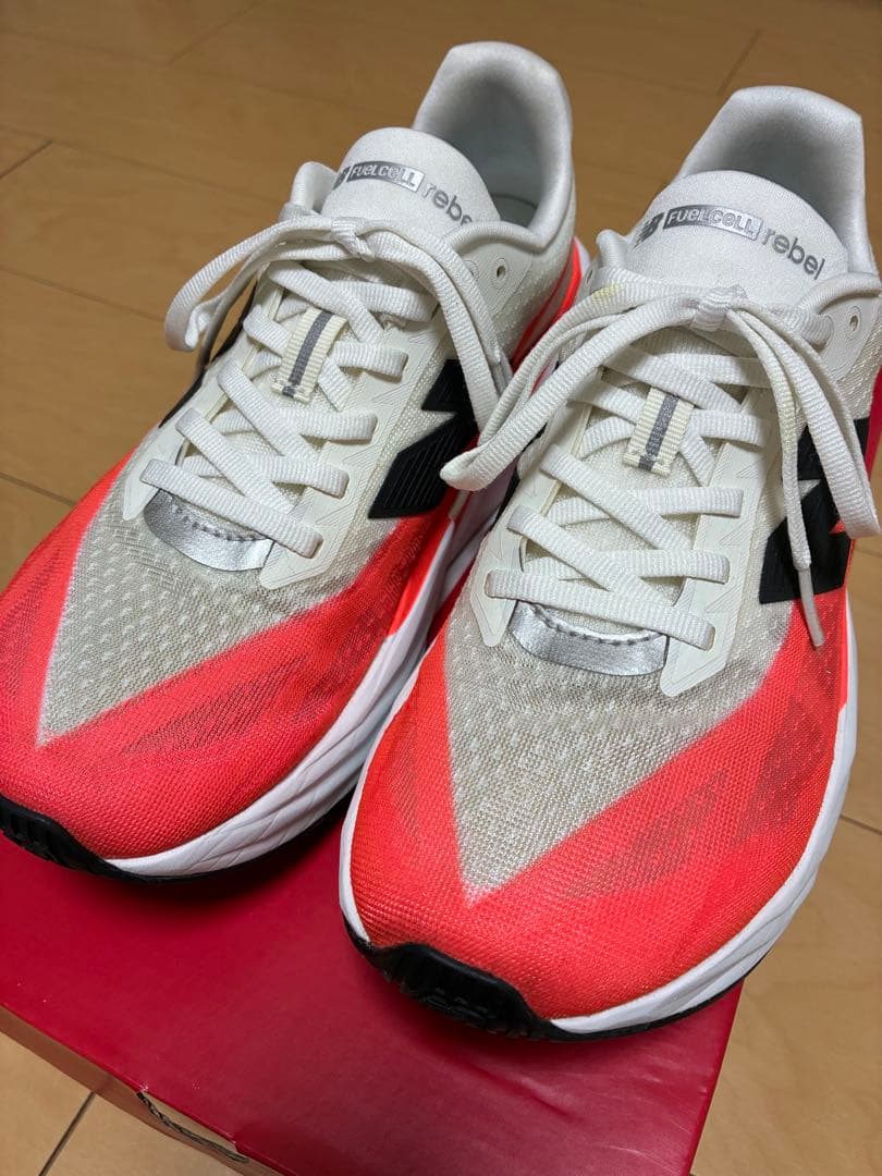 スパイク・シューズ New Balance / FuelCell Rebel v5