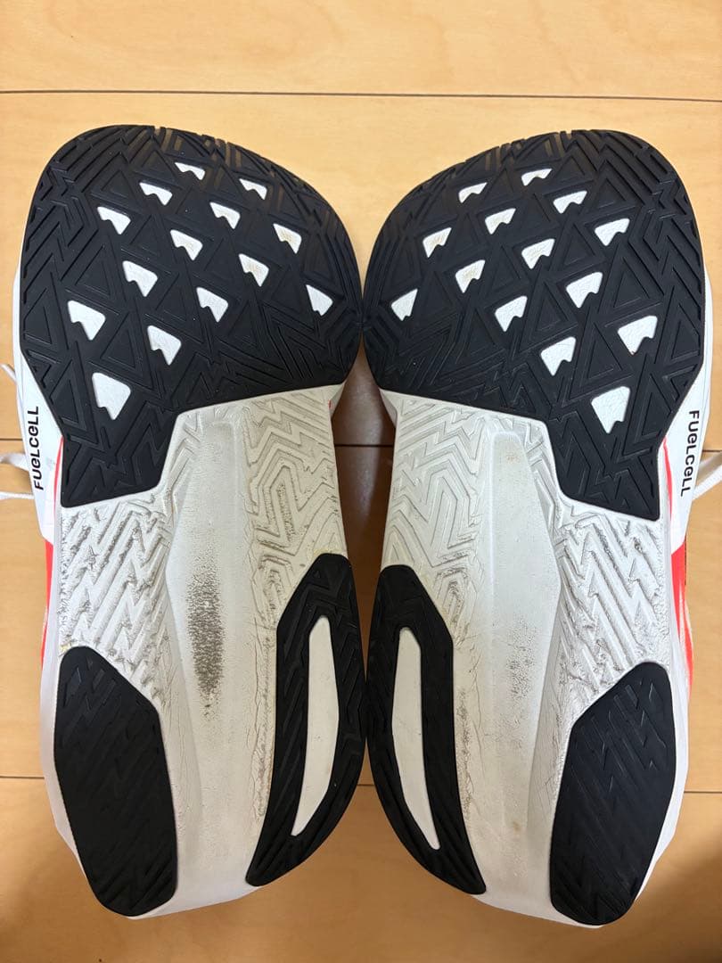 スパイク・シューズ New Balance / FuelCell Rebel v5