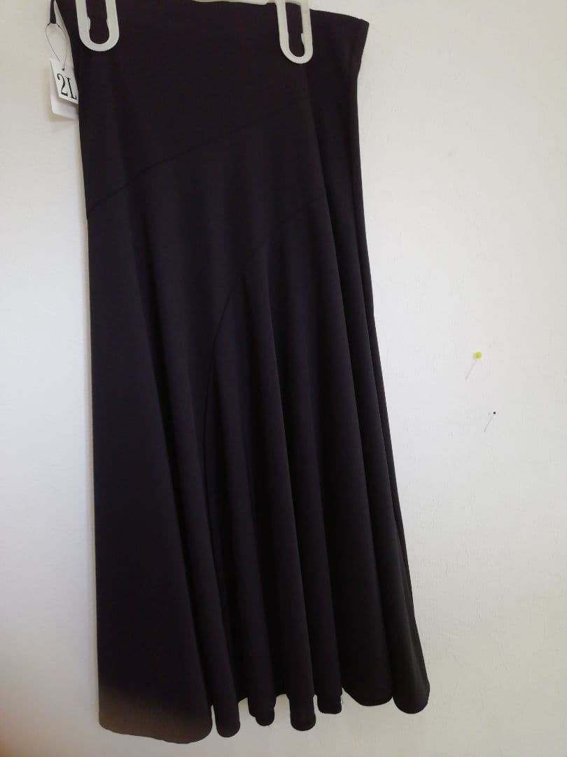 黒 フレアスカート 2Lサイズ新品、タグ付き