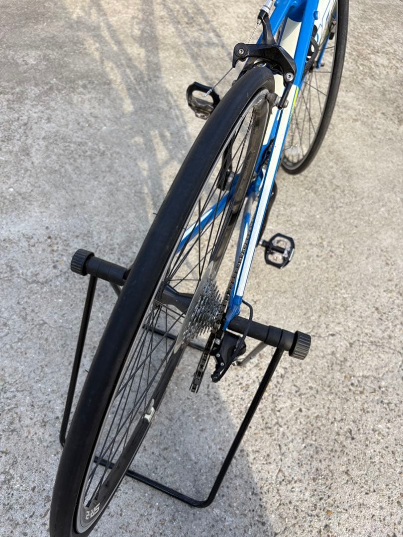 【美品】GIANT DEFY3 2015年モデル　ロードバイク　自転車