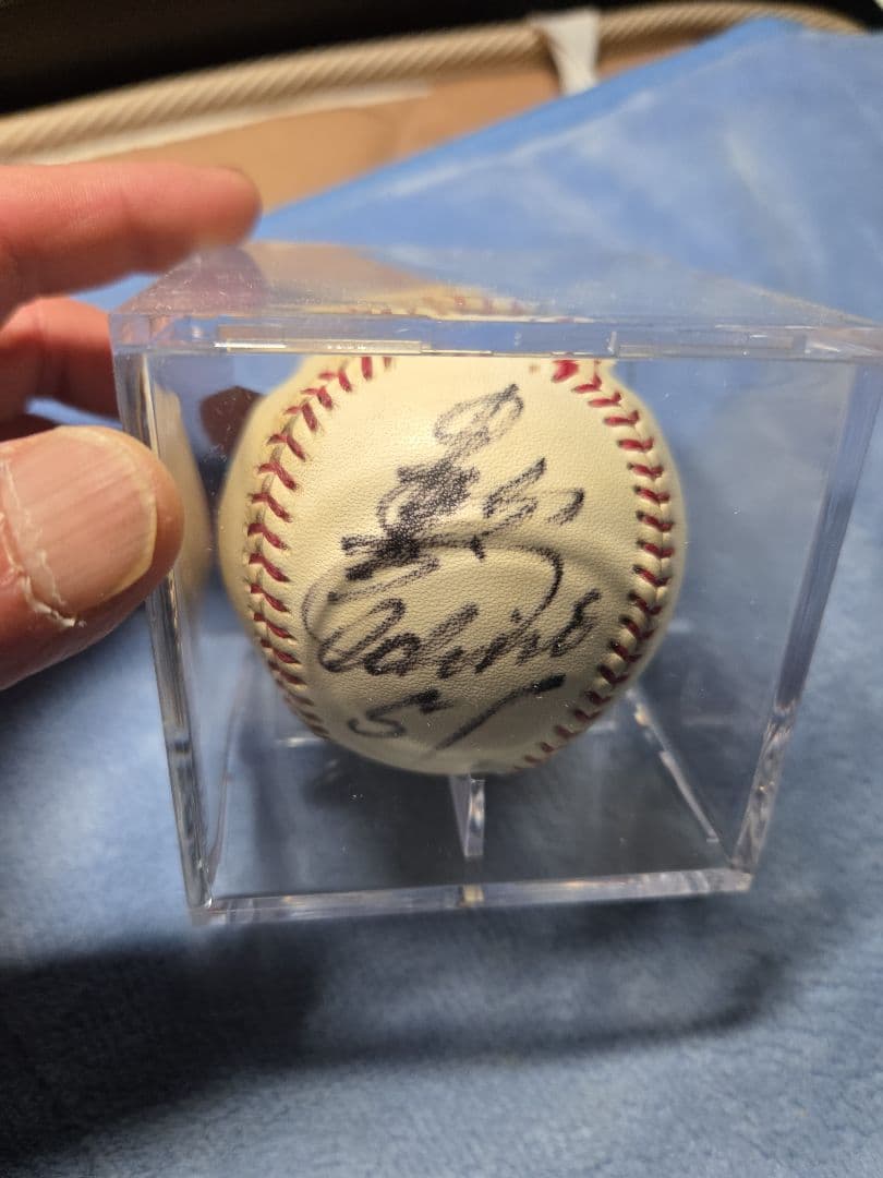 オリックスバファローズ時代のイチローサインボール実筆