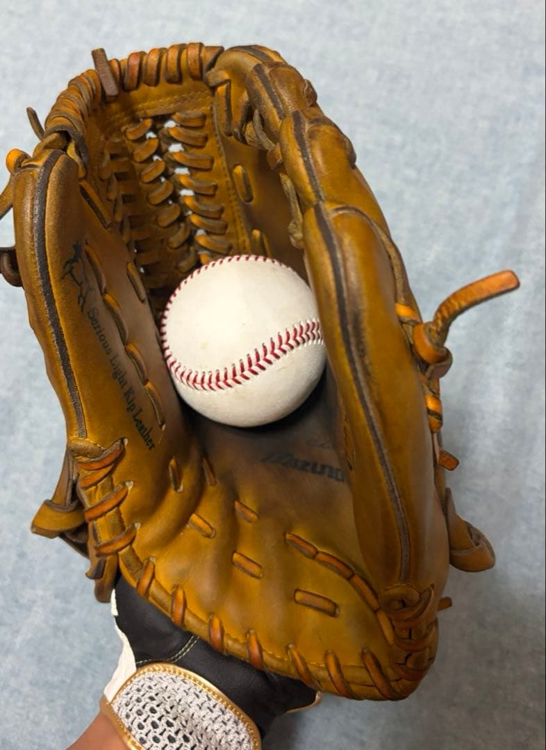 【希少】ミズノプロ 硬式用 内野手グラブ 最高級キップレザー使用　良型　収納袋付