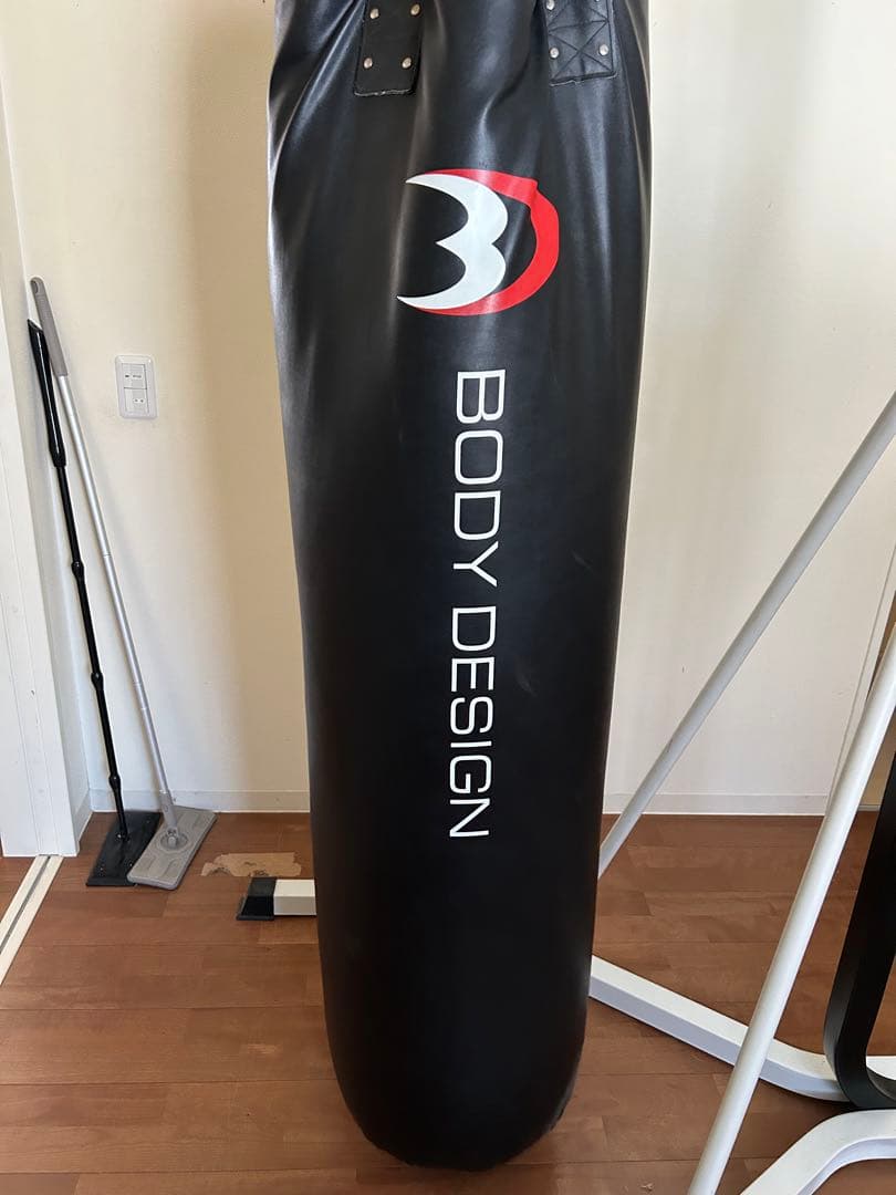 サンドバッグ　スタンド付き