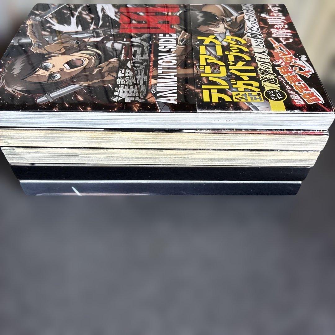 進撃の巨人全巻セット １巻〜３４巻 特装版悔いなき選択、公式ガイドブック