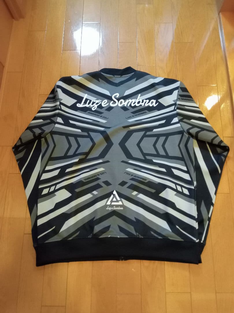 ルースイソンブラ　LTT　トップチーム　ジャケット　L　美品