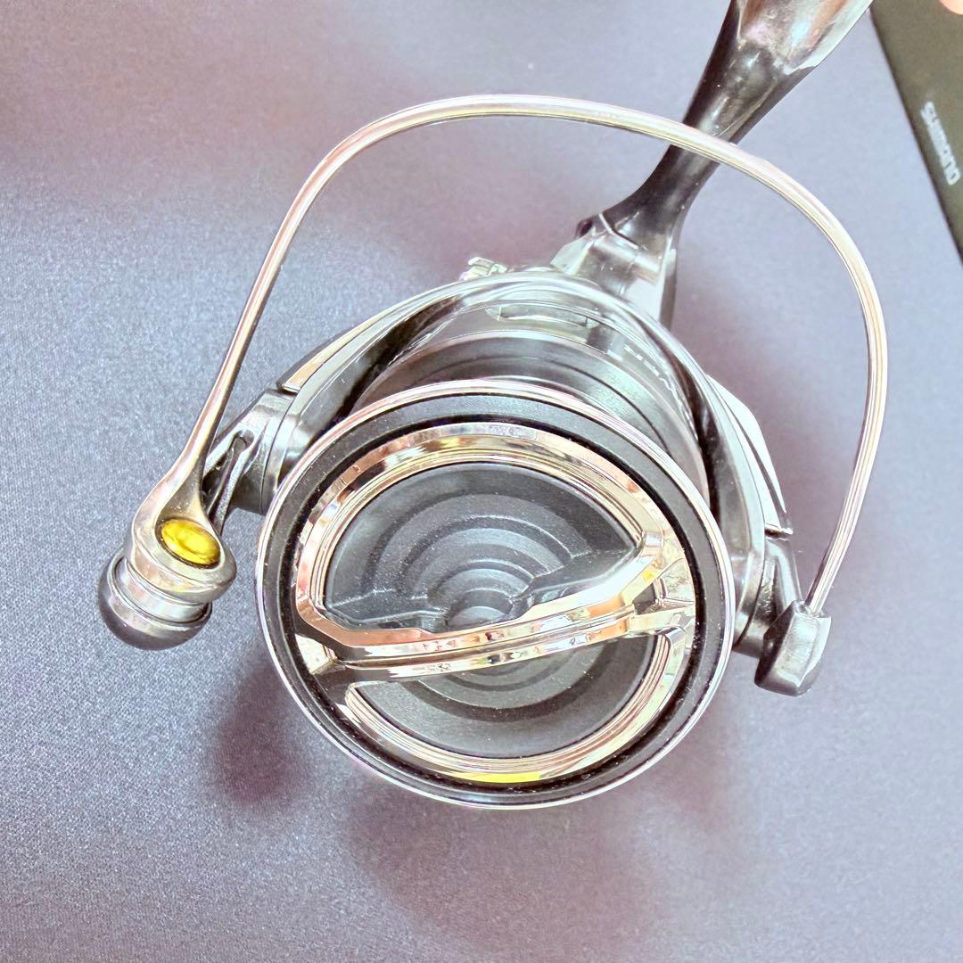 シマノ　24ツインパワー C3000XG リール　釣り　夢屋のハンドルノブ付き