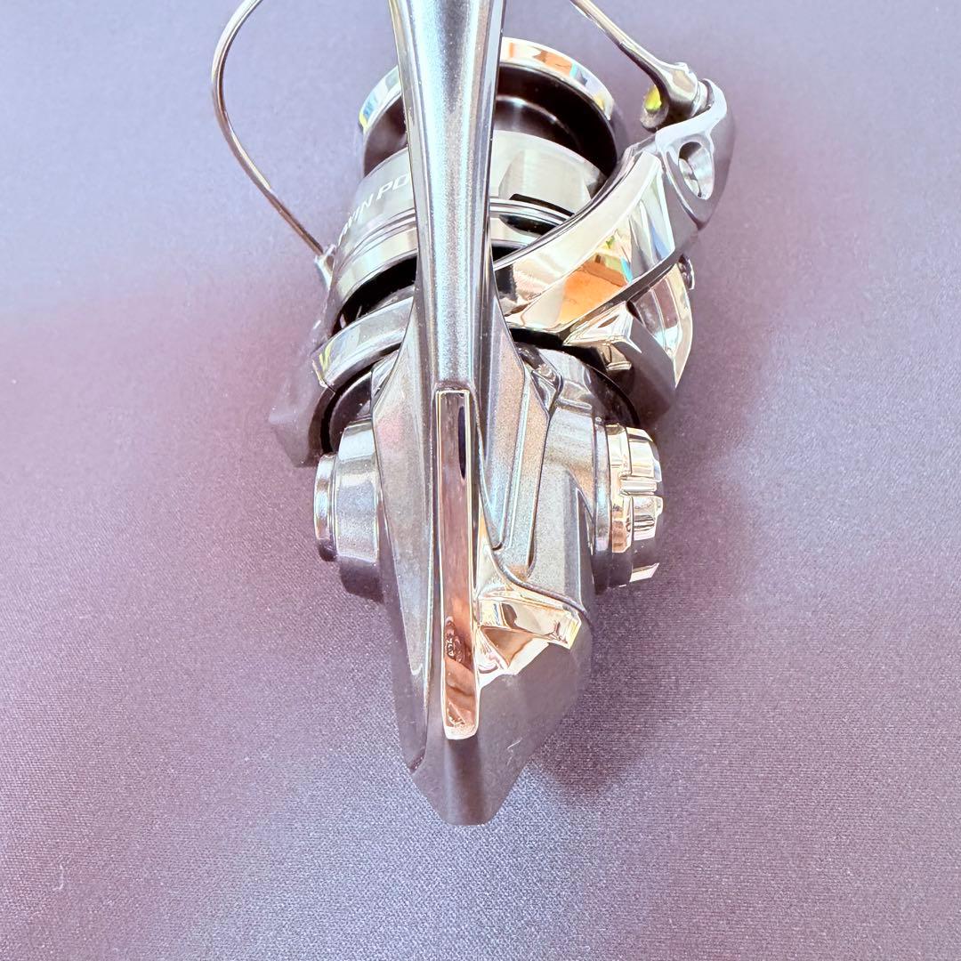 シマノ　24ツインパワー C3000XG リール　釣り　夢屋のハンドルノブ付き