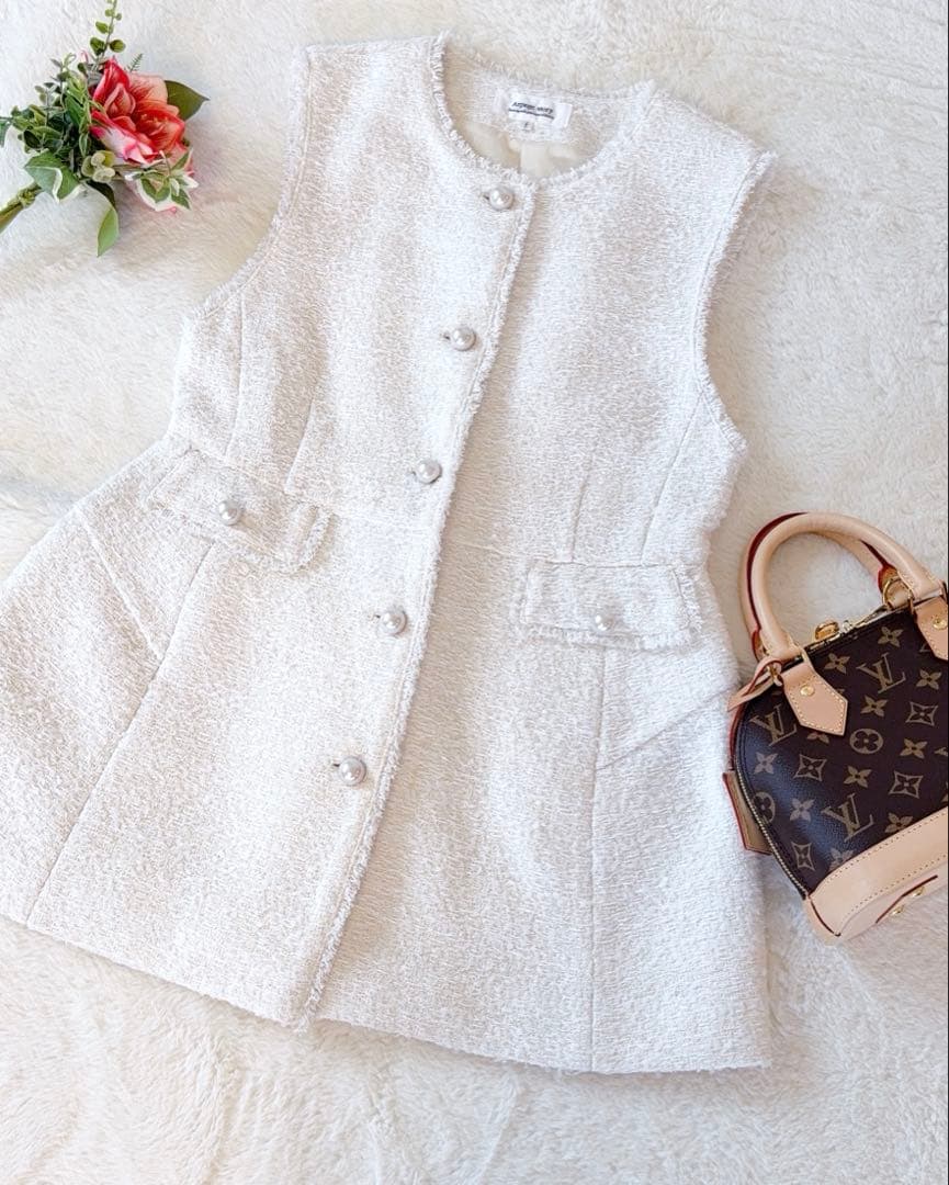 出品終了間近Arpege storyパールボタンツイードペプラムジレ