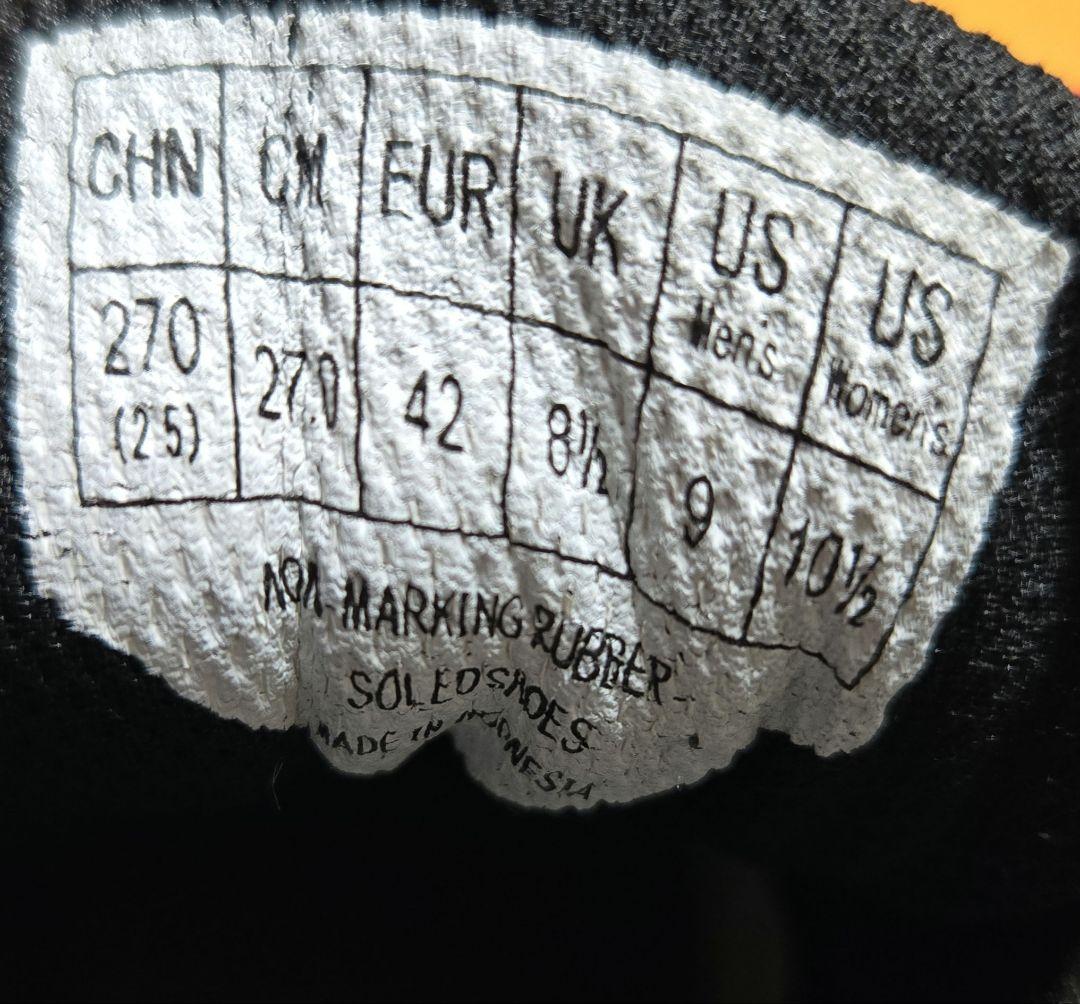 専用　新品　YONEX　バトミントンシューズ　パワークッション670　27.0