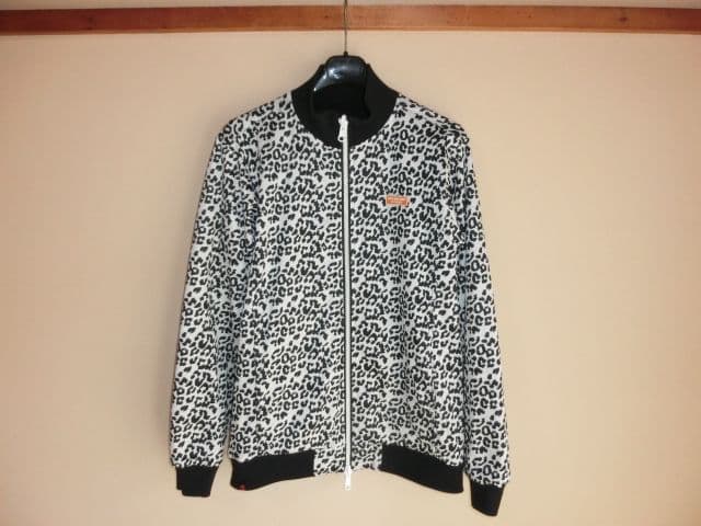 new balance golf　リバーシブル フルジップJKT