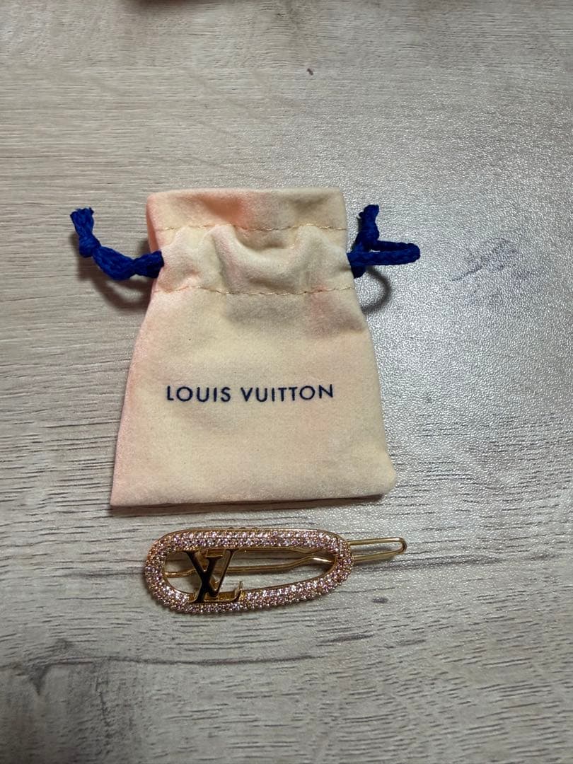 美品 箱付きルイ・ヴィトンヘアクリップバレッタ・マイLV チェーン即購入⭕️