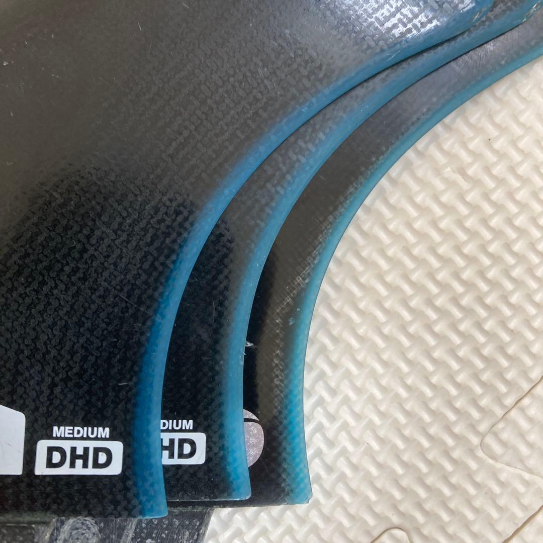 お値下げ中！FCS2 DHD ミディアム サーフボード　フィン