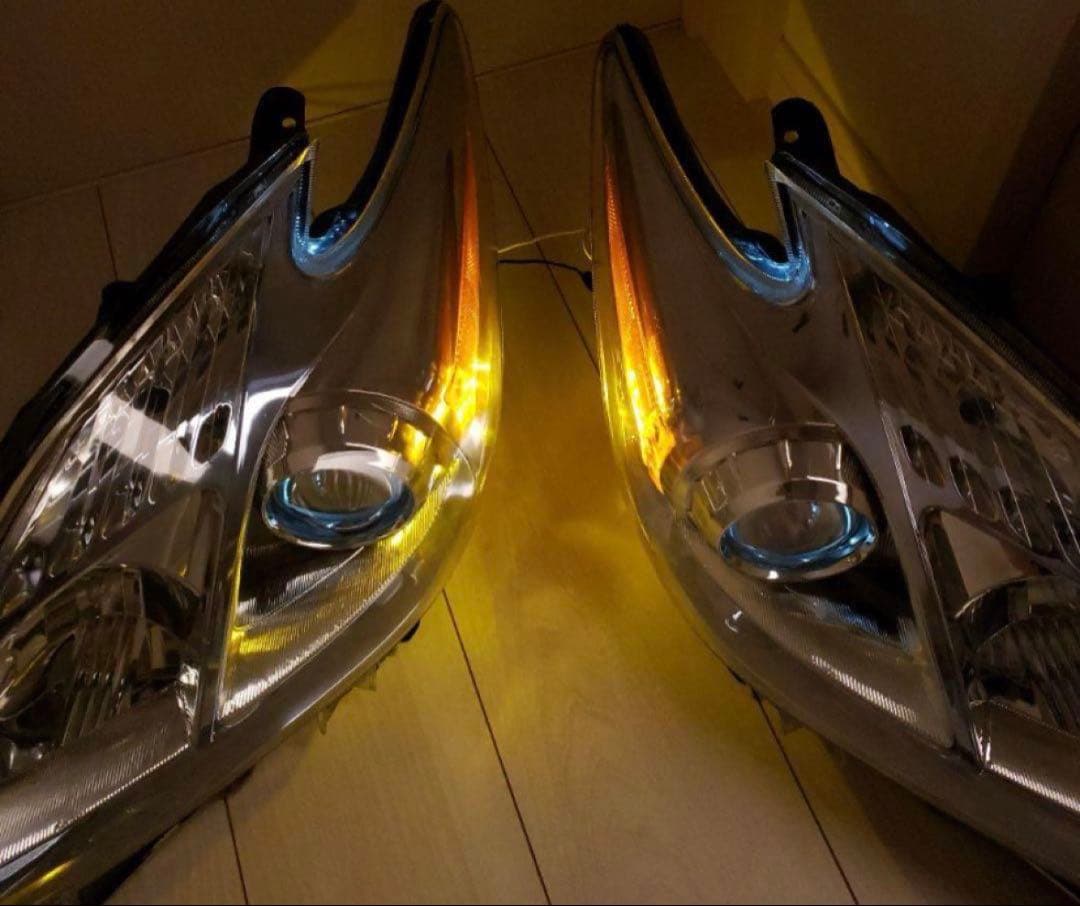 30プリウス 前期 US仕様 ヘッドライト イーグルアイ製 左右セット