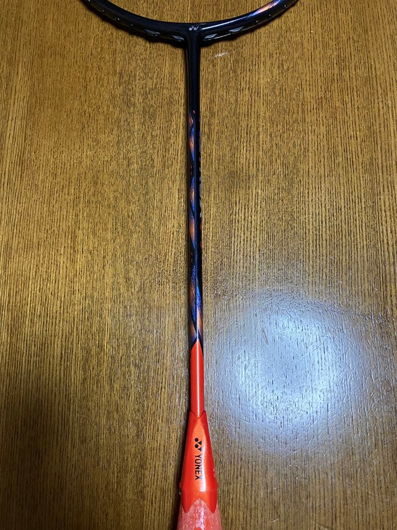 【ジャンク品】バドミントンラケット　アストロクス77プロ　4u5