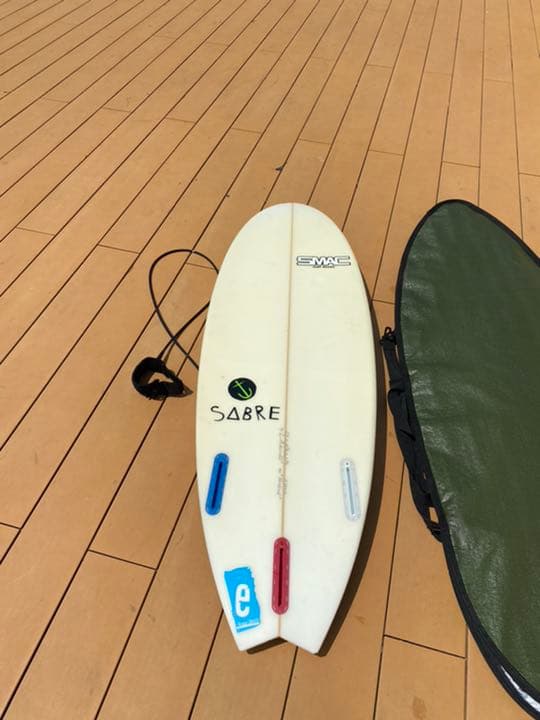 サーフボード　5,4 (リーシュ、フィン、ケース込み)