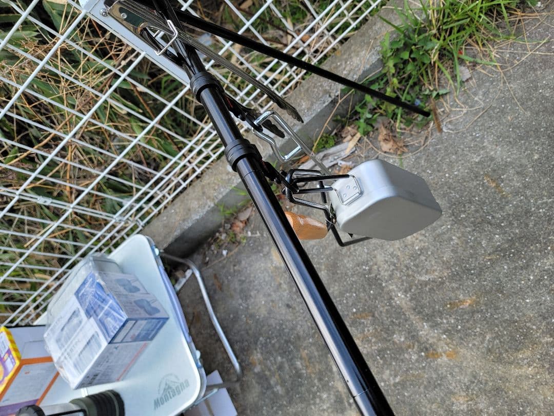 ソロキャンプセット　ソロドームテント　コールマンシェルフ　キャンプに