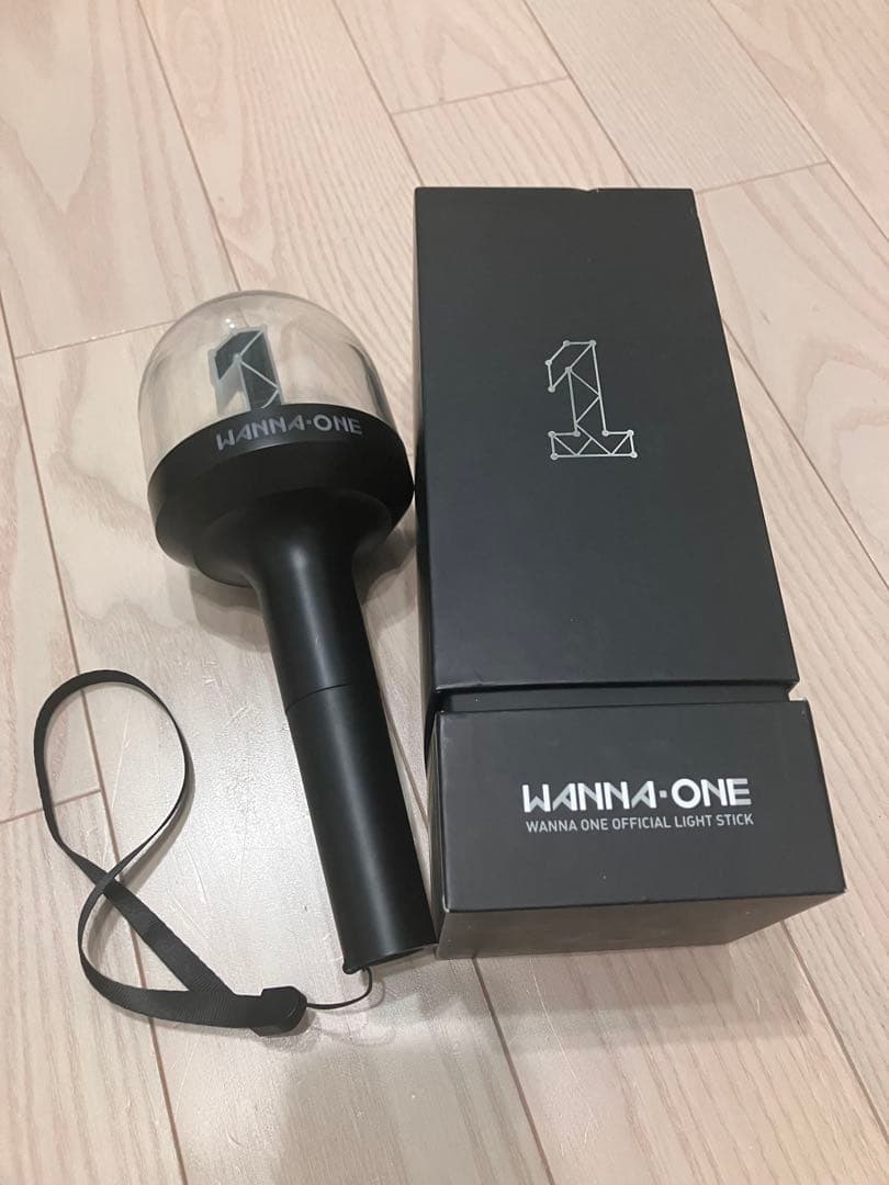 Wanna One CDアルバムセットと特典