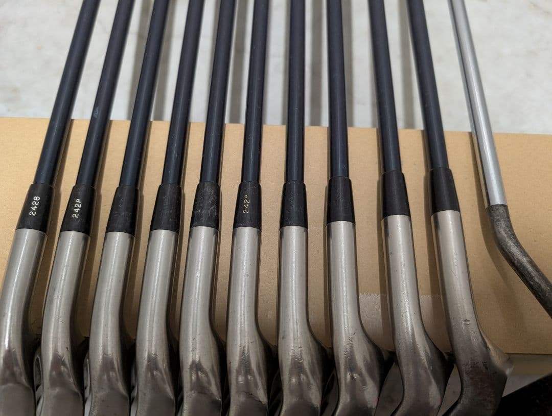 GORILLA MOMENTUM等中古ゴルフクラブセット 新品キャディバッグ付き