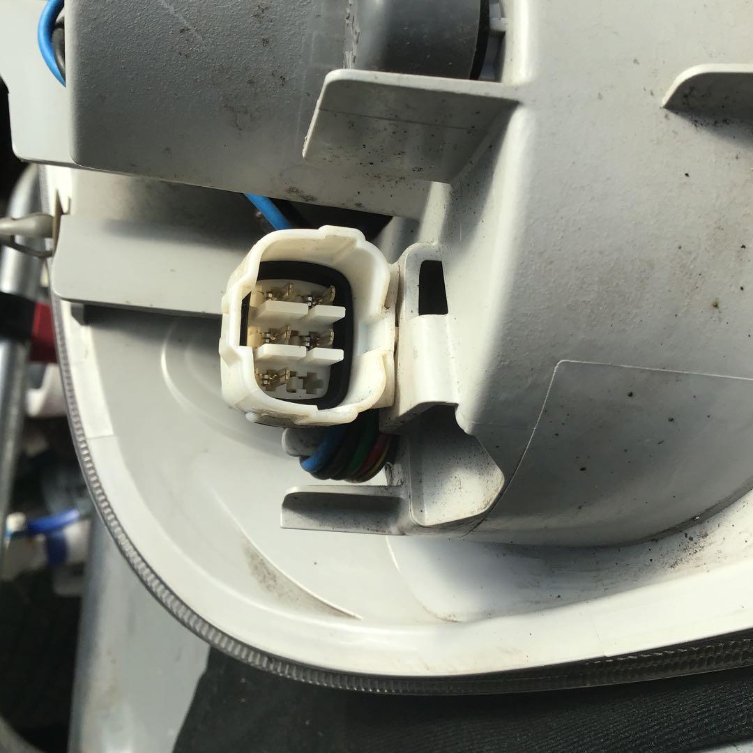 テールランプ クリア/レッド 未使用品