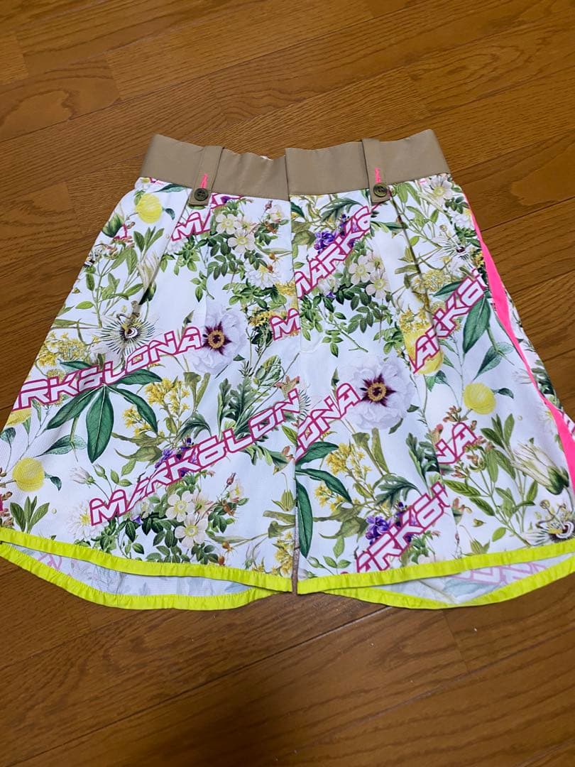 極美品MARK & LONA マークアンドロナ ショーツ 花柄 Ｍ 38