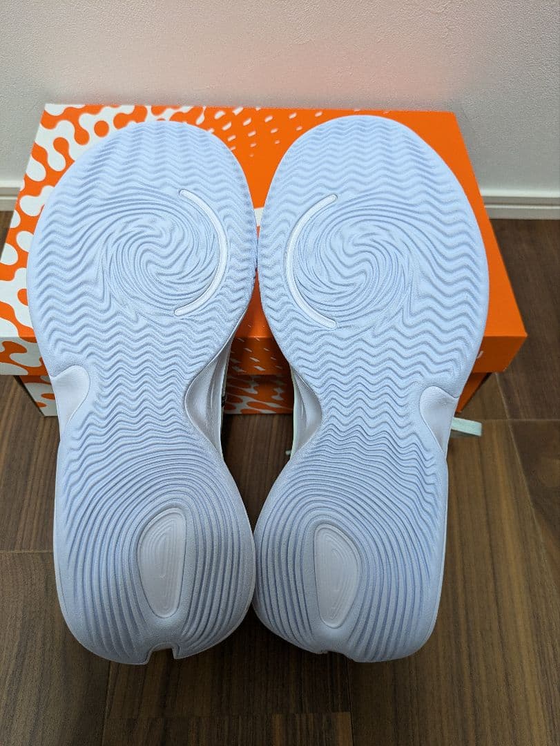 人気モデル　ナイキ リニュー　エレベート3 バスケットボールシューズ NIKE