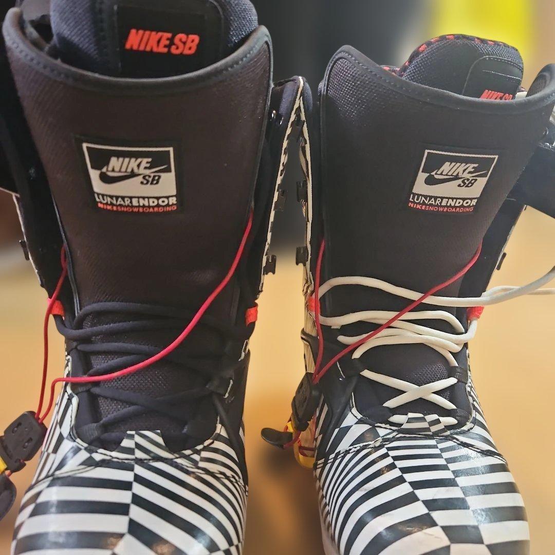 Nike SB 激レア　スノーボードブーツ 26cm　US8　大幅値下げ