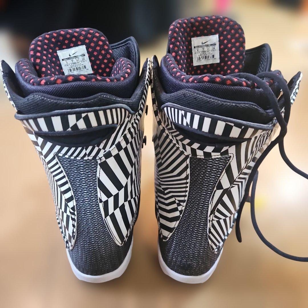 Nike SB 激レア　スノーボードブーツ 26cm　US8　大幅値下げ