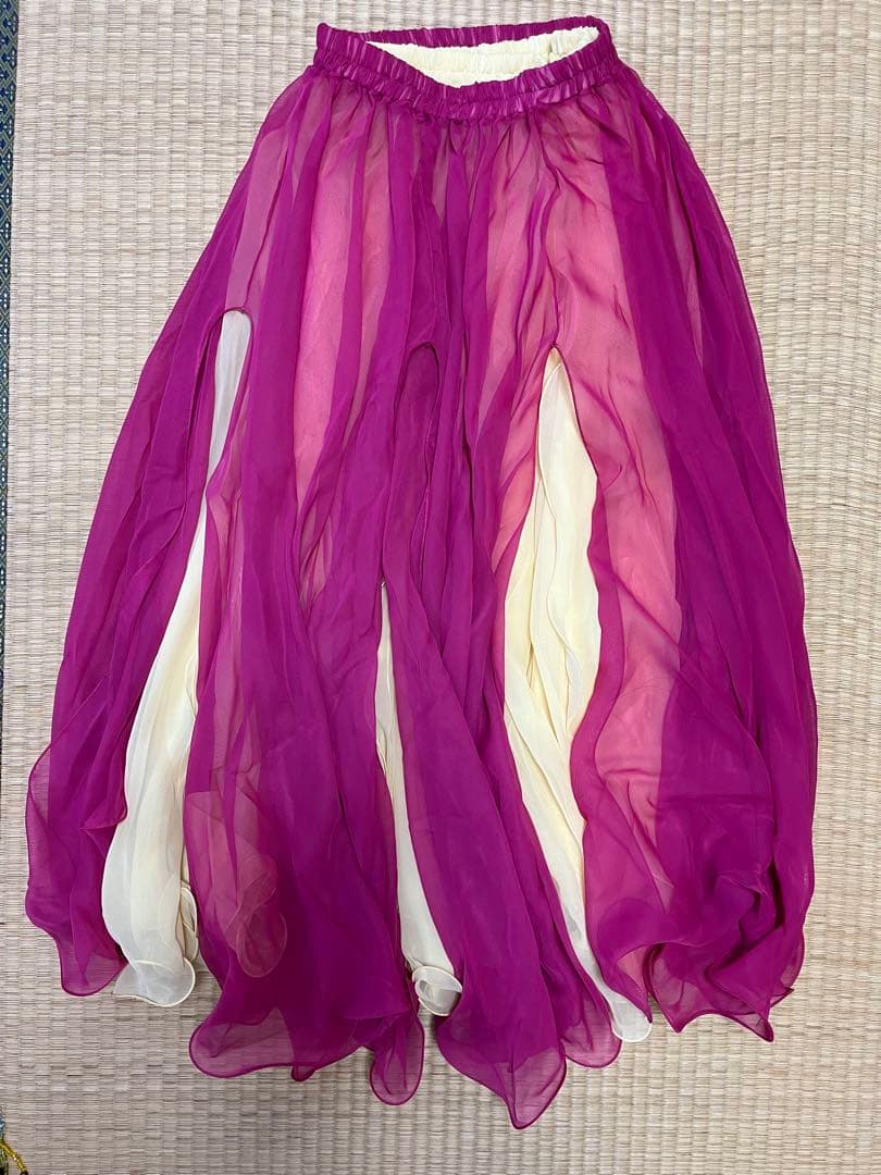 ベリーダンス衣装　ピンク　ブラベルト&アーム&スカート2枚