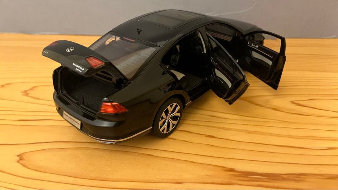フォルクスワーゲン Volkswagen 1:18 フィギュア ミニカー