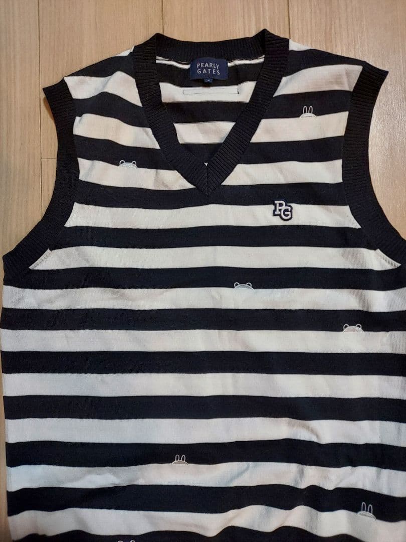 パーリーゲイツ LINE FRIENDS Vネックニットベスト ボーダー 5