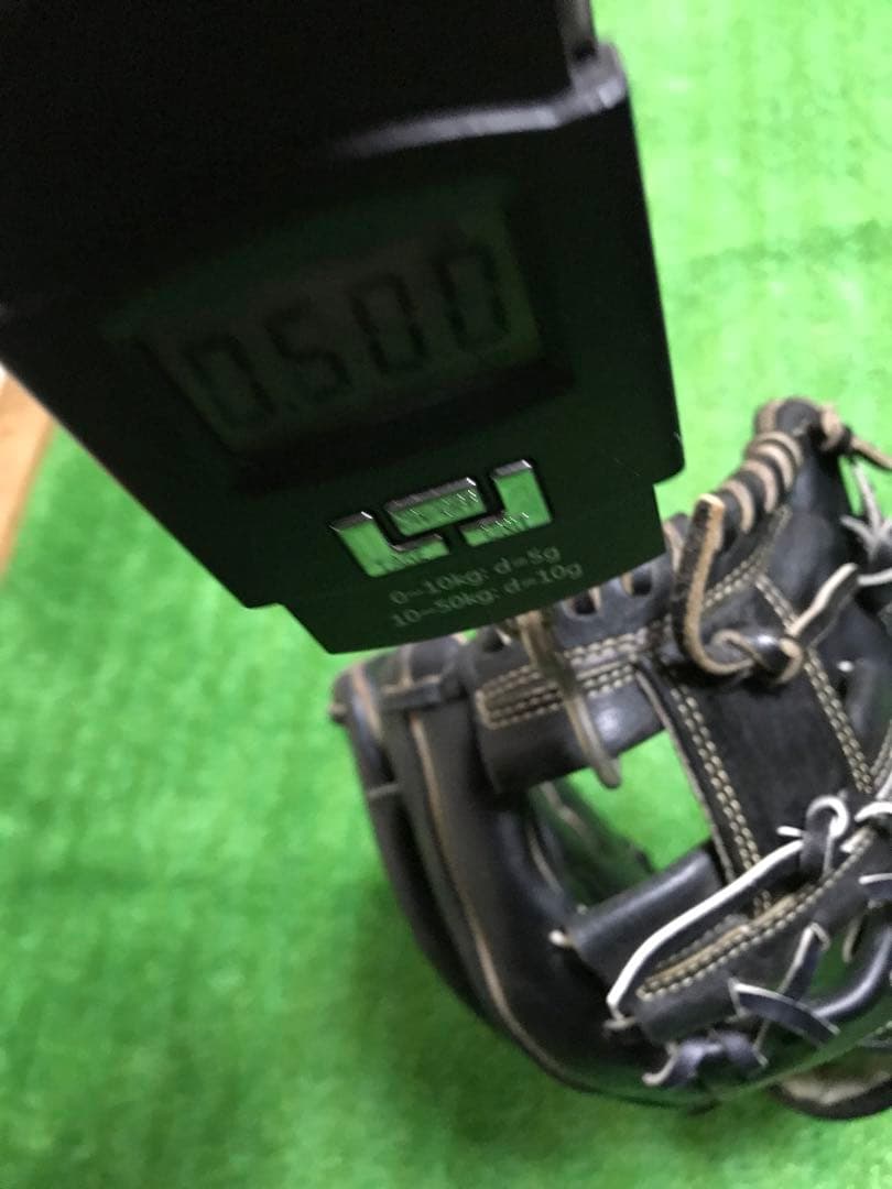 【美品　軽量】　ミズノ　硬式内野手用　型抜群！　即戦力！