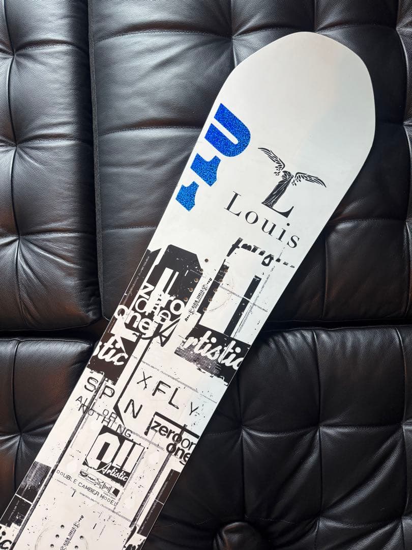 011ARTISTIC X FLY SPIN 150 スノーボード　板　グラトリ