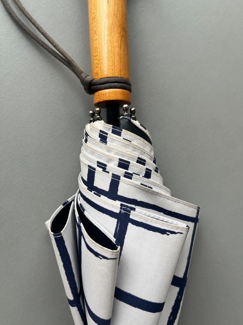 【50%OFF】人気サンバリア100 長傘 Sサイズ / 格子