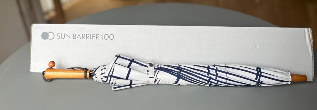 【50%OFF】人気サンバリア100 長傘 Sサイズ / 格子