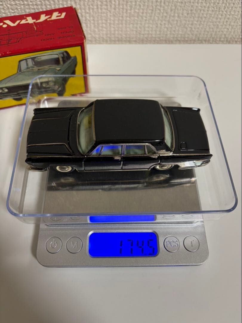 あ*わ様 DIAPET 1/40スケール 黒ミニカー