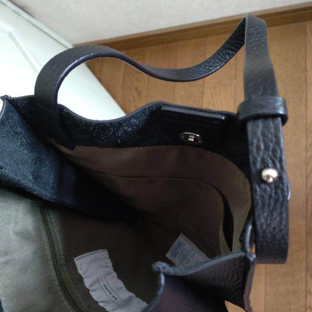 BEAURE ブラックバッグ