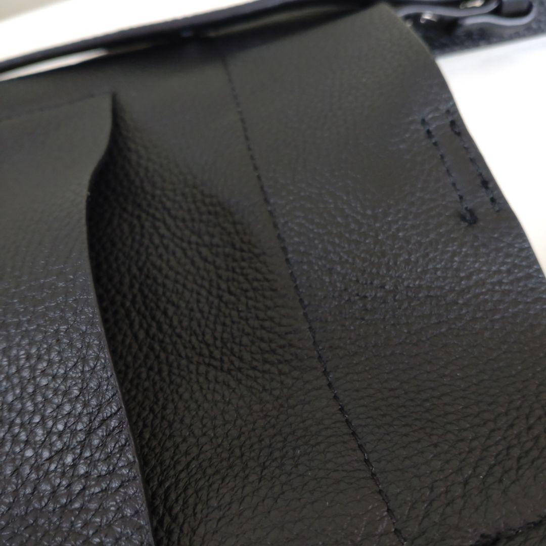 BEAURE ブラックバッグ