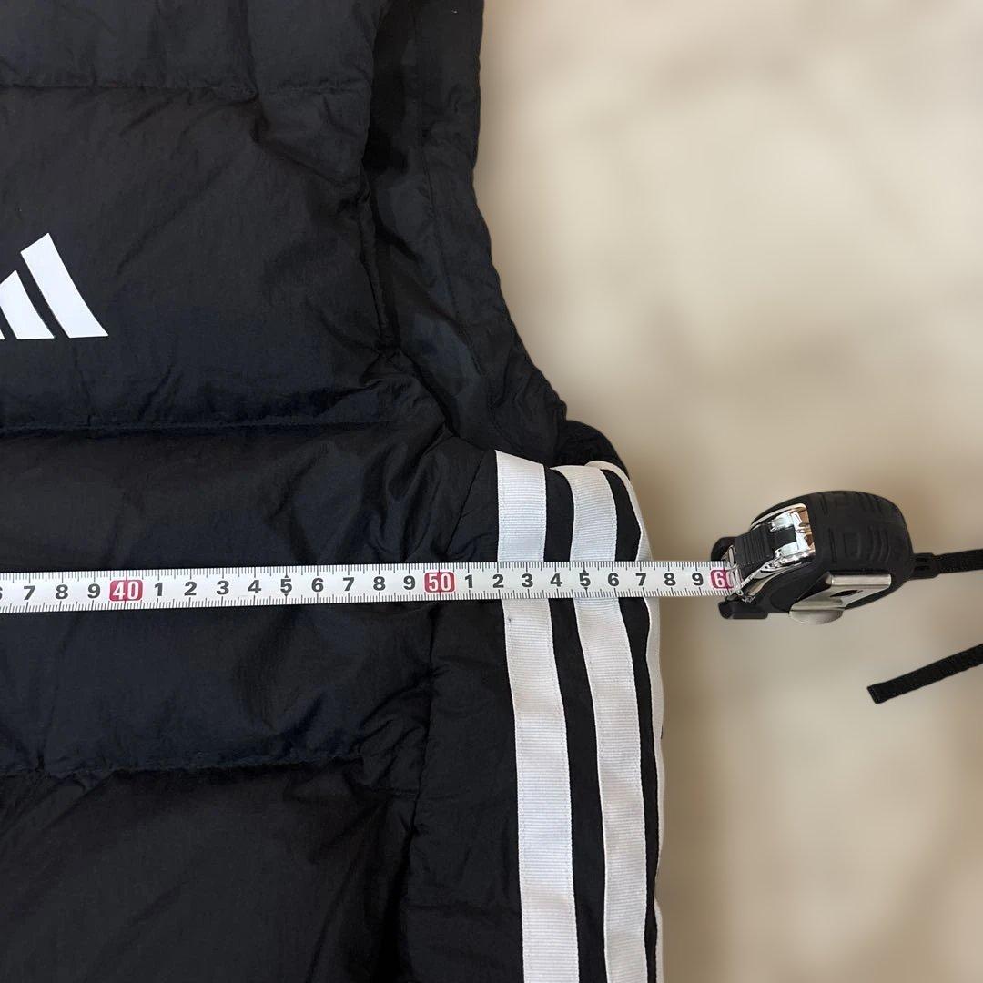 14000円　adidas 黒 ダウンベスト サイドストライプ