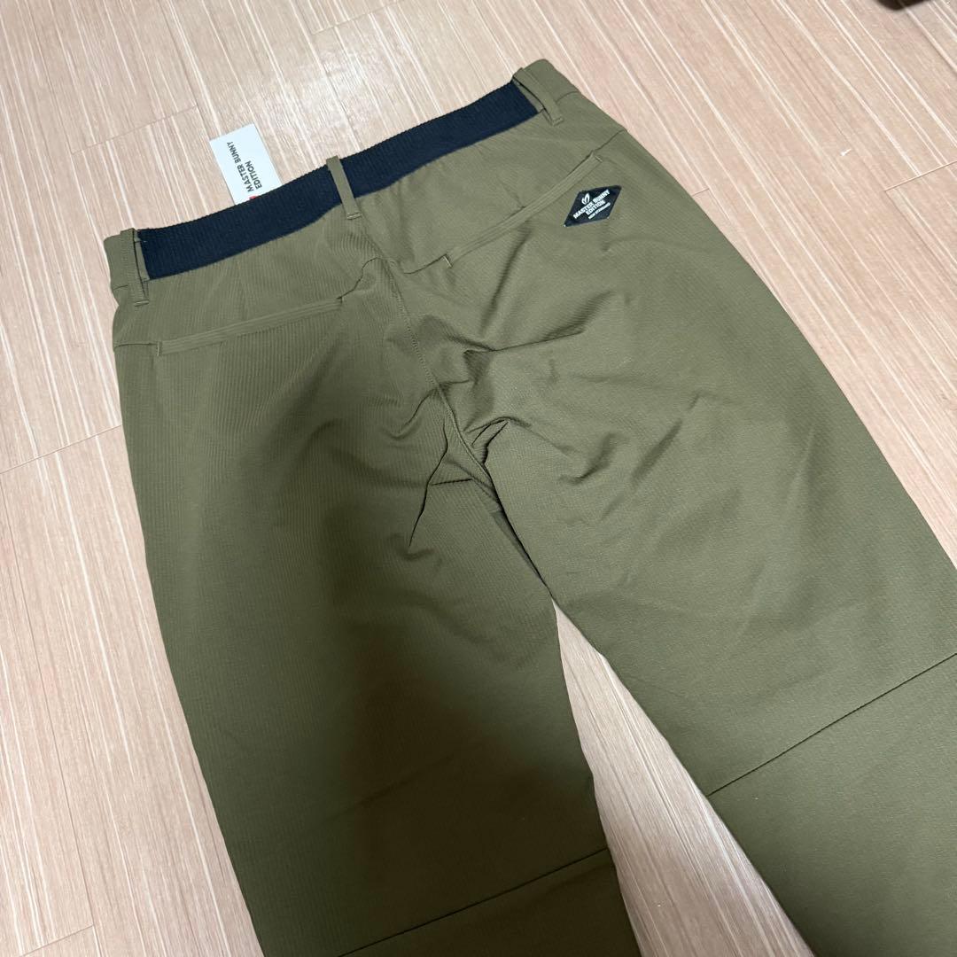 MASTER BUNNY EDITION スリムフィットパンツ サイズM