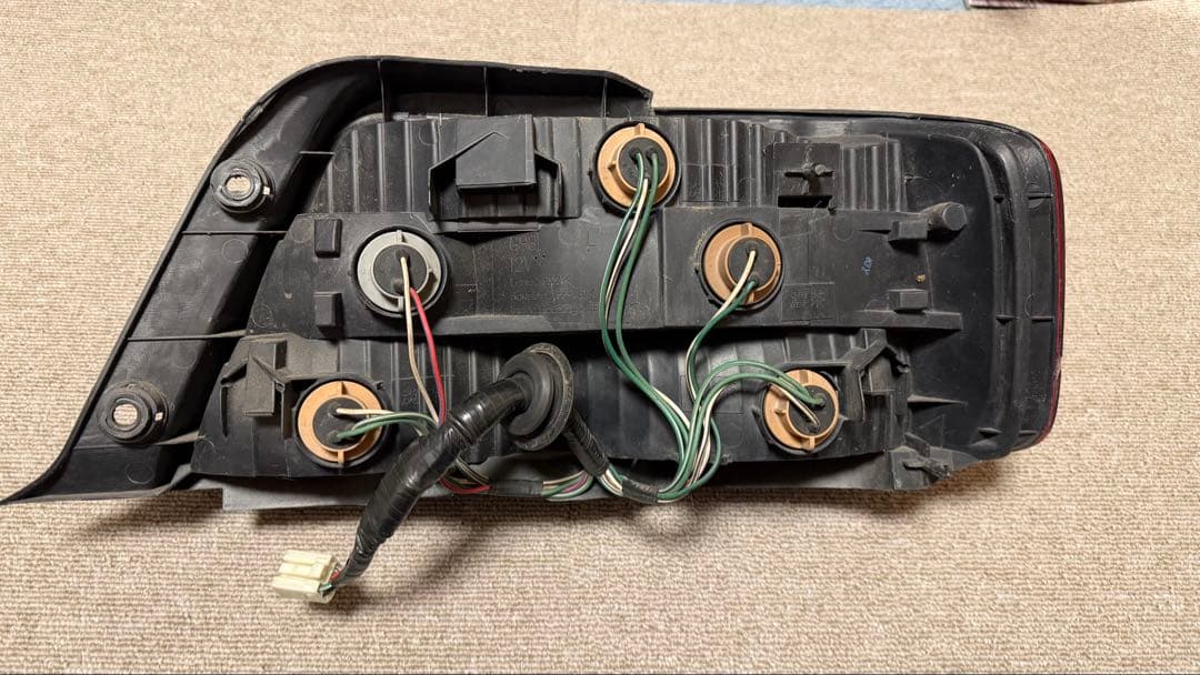 JZX100 チェイサー ツアラーV 前期 純正テールランプ 左右セット