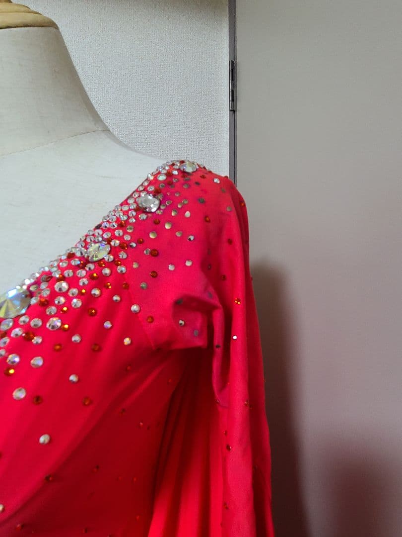 【3/31まで限定値下げ】社交ダンス　赤×オレンジ　ラテンドレス フレアスリーブ