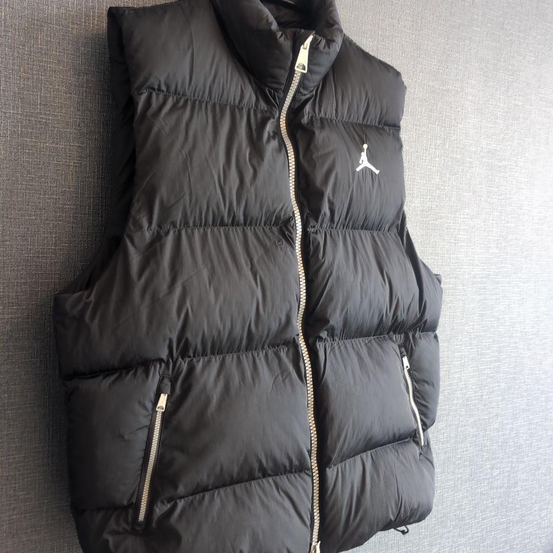 ※室内で2回着用 Jordan Essential Padded Vest
