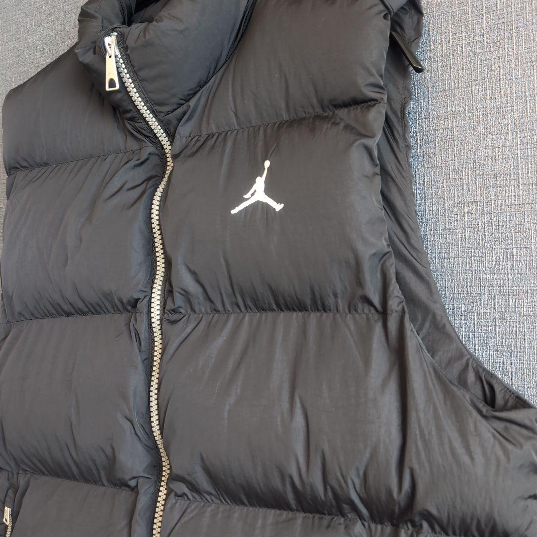 ※室内で2回着用 Jordan Essential Padded Vest
