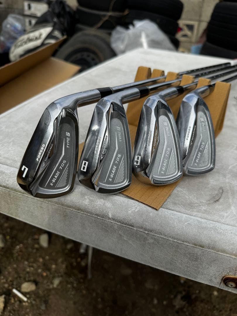 ツアーステージ X-BLADE 705 TYPES 4-P 7本 グリップ新品