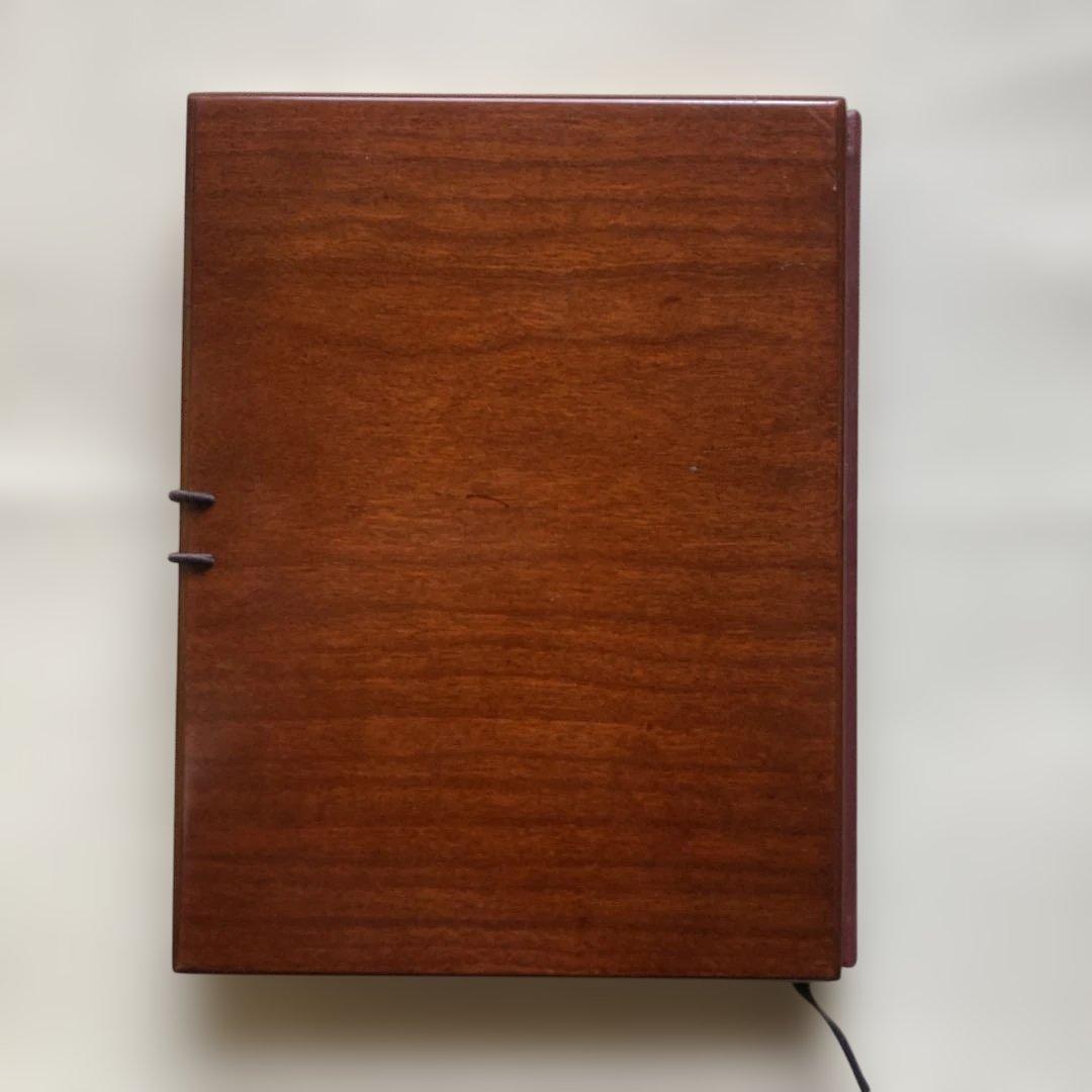 木製表紙カスタムノート　日記帳　縦約22 横17 広げると33.5厚2.7cm￼
