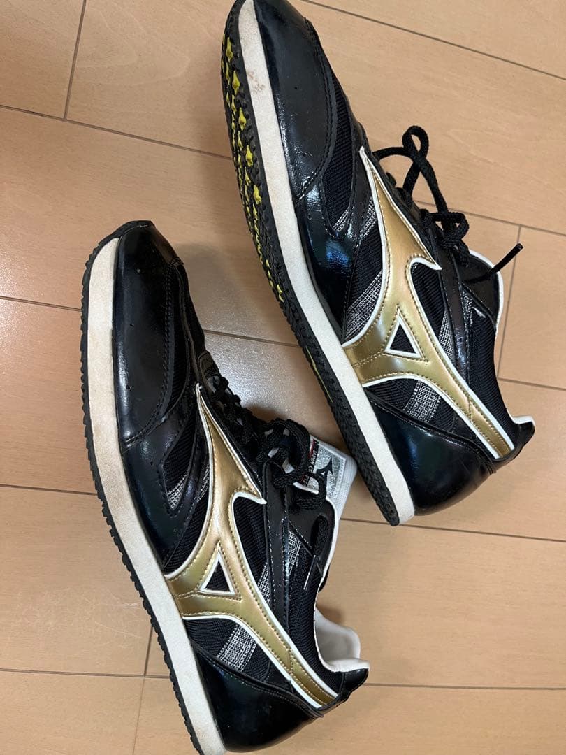 ま*る様 Mizuno 27センチ　 短距離 ランニングシューズ ブラック/ゴー